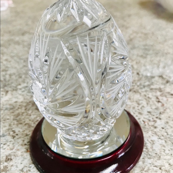 Mayflower glass pine cone - Picture 2 of 4